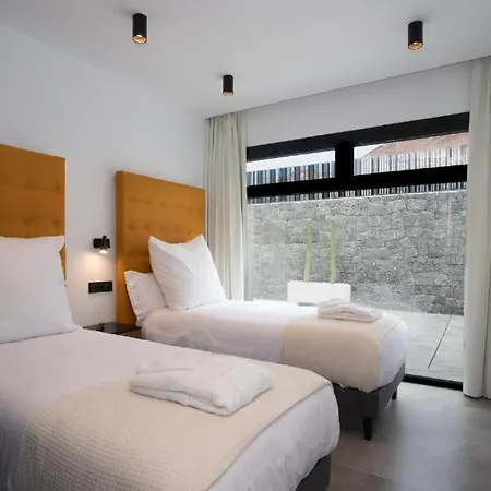 וילה 7 Bedroom - By Apricus Holidays *
