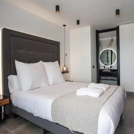 וילה 7 Bedroom - By Apricus Holidays *